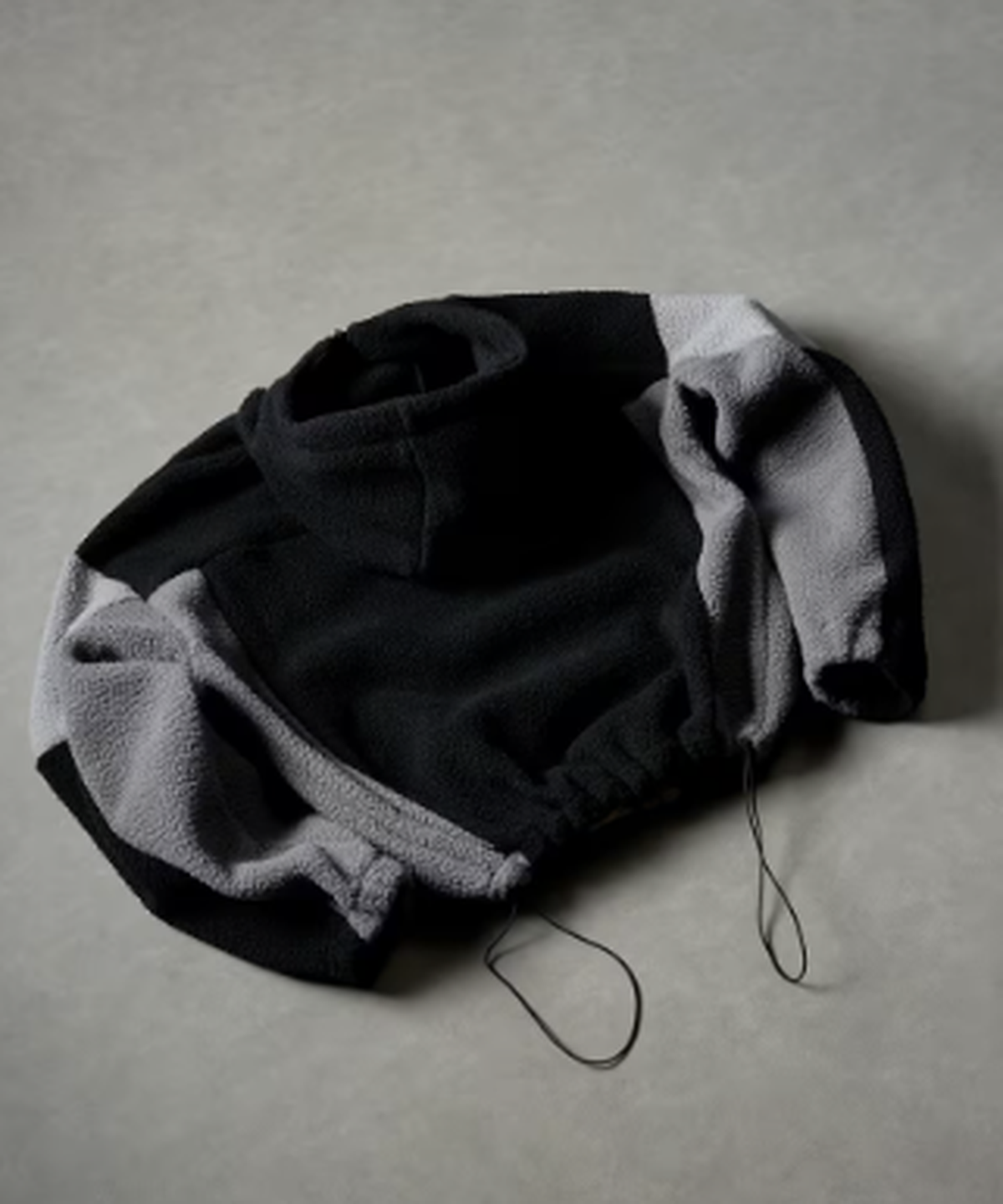 NOVA - FLEECEJACKE in Schwarz/Grau, Detailansicht 3