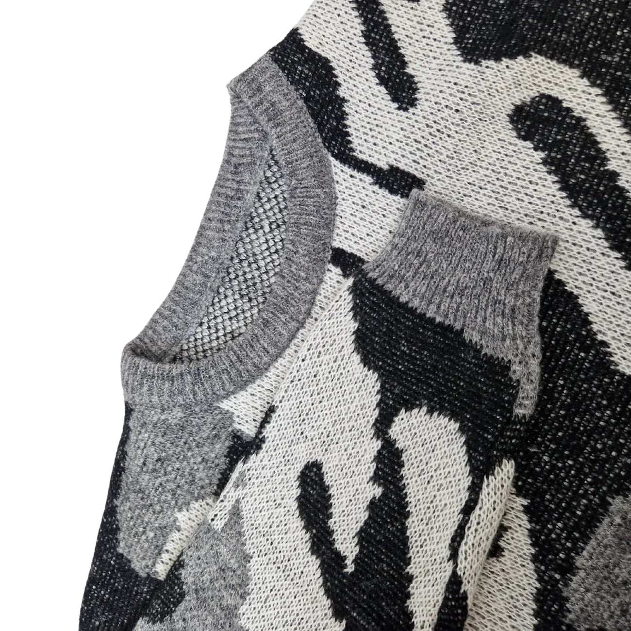 Art Retro Sweater
