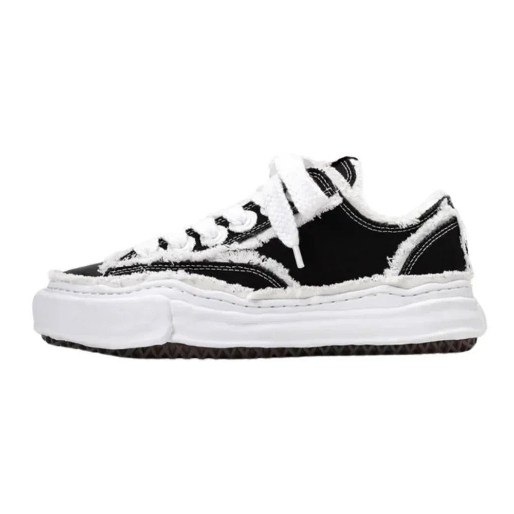 Cold Sneaker