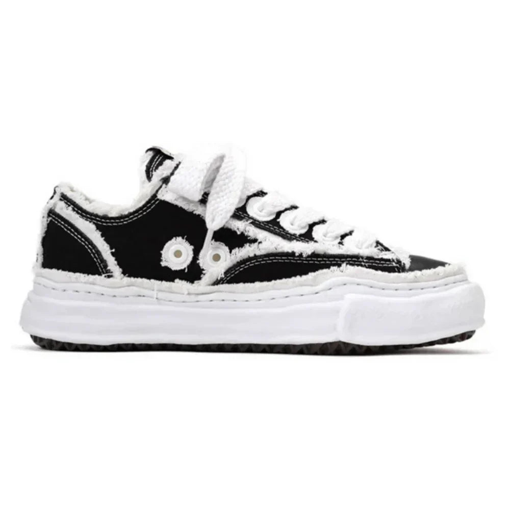 Cold Sneaker