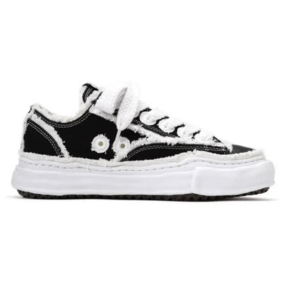 Cold Sneaker