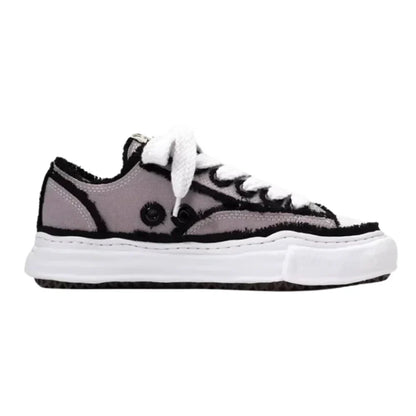 Cold Sneaker
