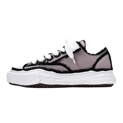 Cold Sneaker
